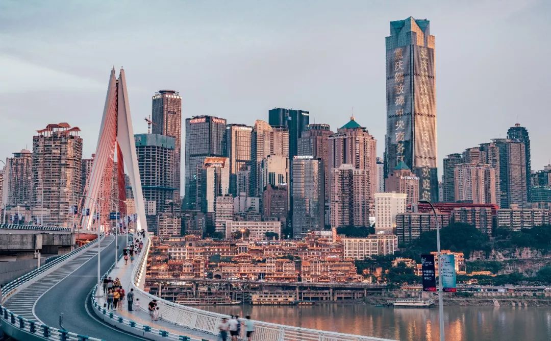 山城辣韵,重庆的慢生活与热辣人生