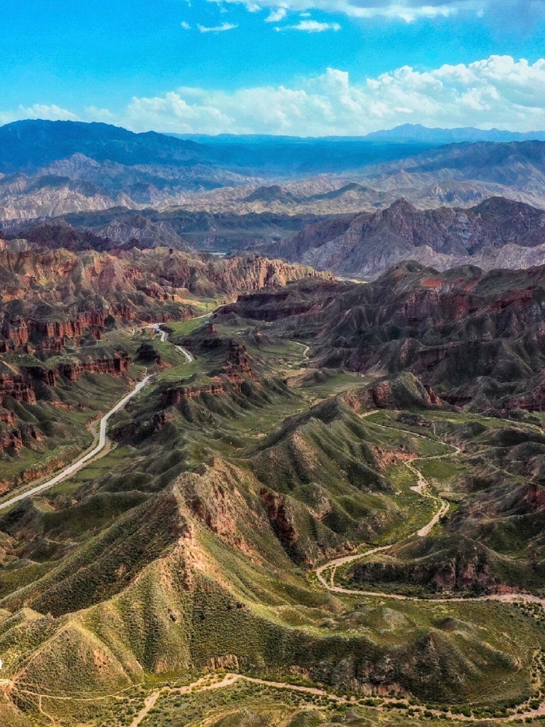 甘肃古城墙下的历史回响